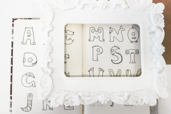 draw-planet-lettering-9